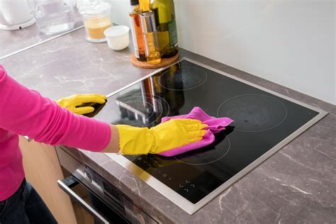 What to Clean Glass Stove Top with: A Comprehensive Guide to Sparkling Surfaces and Beyond